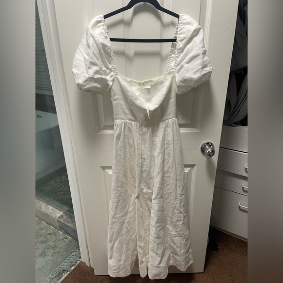 Reformation Marella Linen Puff-Sleeve Dress white 2 - Picture 5 of 10